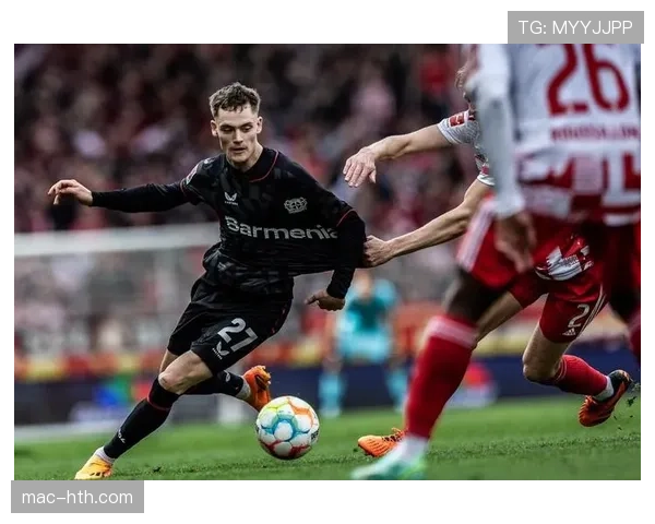 勒沃库森中场维尔茨接受BBC专访,坦言阿隆索的战术自由度是其成功关键